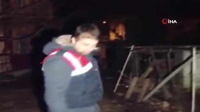 Narkotik Köpeği, Çalıların İçine Gizlenmiş Uyuşturucuyu Buldu