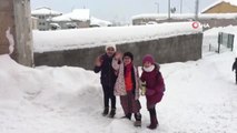 Kar Kalınlığının 1 Metreyi Aştığı Karlıova'da Öğrenciler 16 Gün Sonra Ders Başı Yaptı
