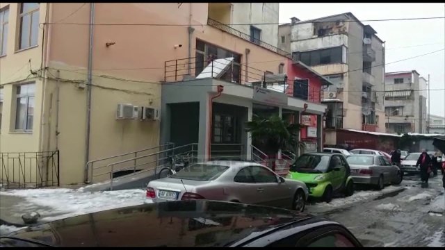 Report TV - Vdes gjatës shërbimit roja i Zyrës së Punës në Shkodër