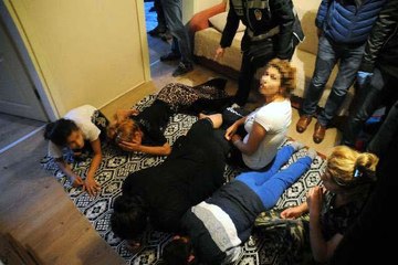 Uyuşturucu Tacirleri Hazırlıksız Yakalandı, 5'i Tutuklandı