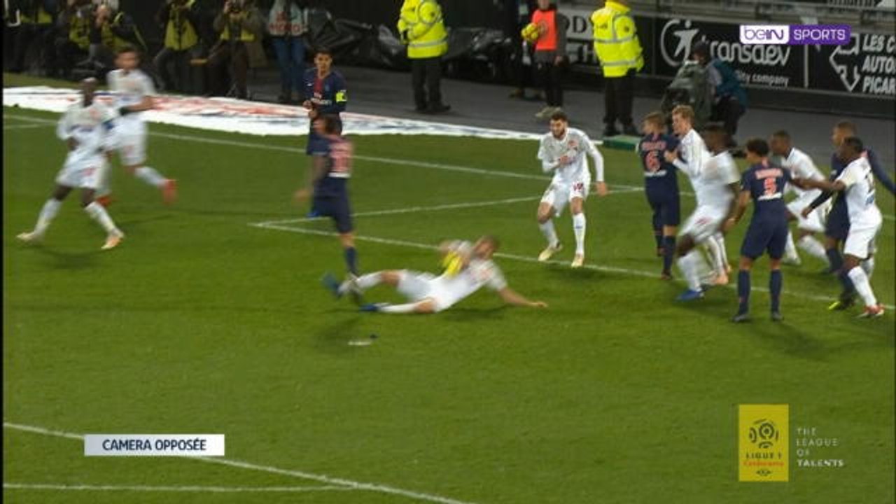 كرة قدم: الدوري الفرنسي: اميان 0-3 باريس سان جي...
