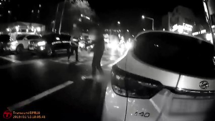 '암사역 흉기 난동'...도둑질한 10대끼리 다투다 발생 / YTN