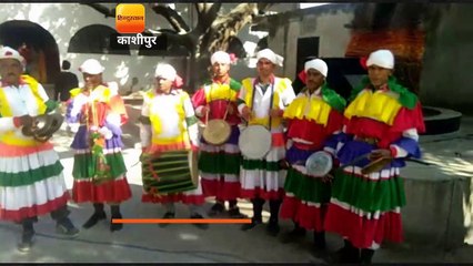 मकर संक्रांति मेले में जागेश्वर के छोलिया नर्तकों ने धूम मचाई