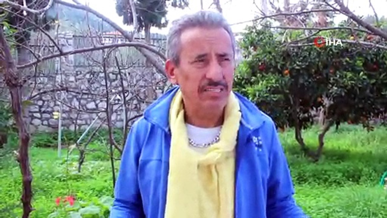 Bez torba dikti, kapı kapı dolaşıp dağıttı