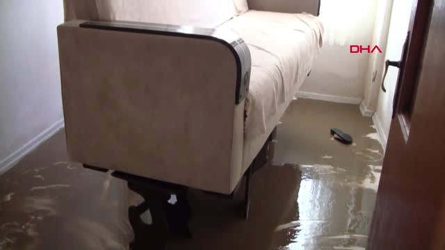 Bursa-Canbolu Deresi Taştı, Tarım Arazileri ile Ev ve Ahırlar Sular Altında Kaldı-Ek Röportajlar