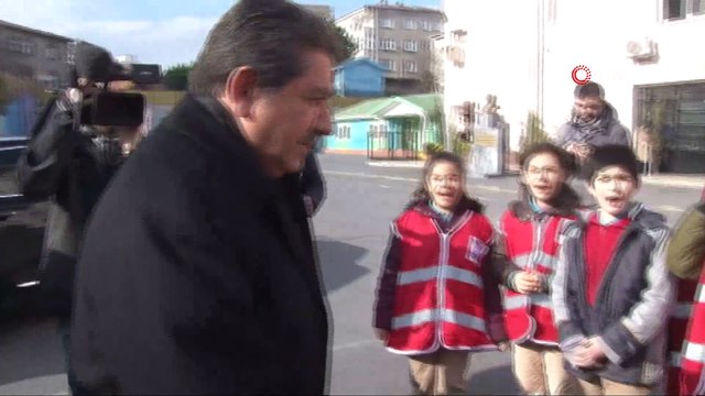 Kızılay’ın acil kan bağışı çağrısına Esenler’den destek