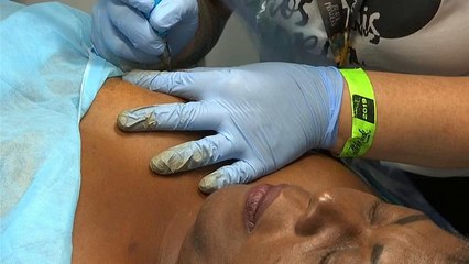 Luta contra o cancro na sétima "Tattoo Week" do Rio