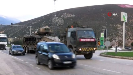 Download Video: Hatay Sınırına Tank ve Askeri Araç Sevkiyatı Sürüyor-İha