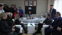AK Parti'li Zeybekçi, Zübeyde Hanım'ın Mezarı Başında Dua Etti