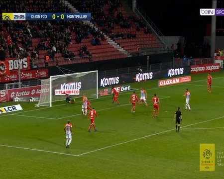 لقطة: الدوري الفرنسي: آلين يتصدى للكرة وكأنه في حصّة تدريبية