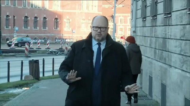 Мэр Гданьска Павел Адамович скончался после полученных ранений