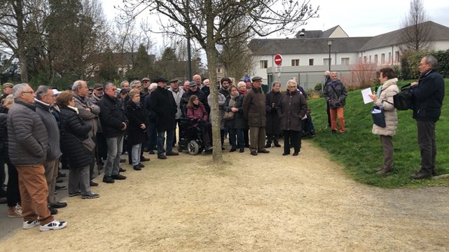Rassemblement contre le projet de gare scolaire dans l’Allée verte