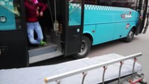Halk Otobüsleri Ambulans Gibi Çalışıyor: Yarım Saat İçerisinde 2 Kadın Hastayı Hastaneye...