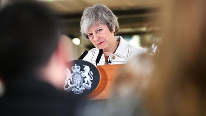 Brexit, l'ultimo appello di Theresa May ai parlamentari: "Leggete di nuovo l'accordo"
