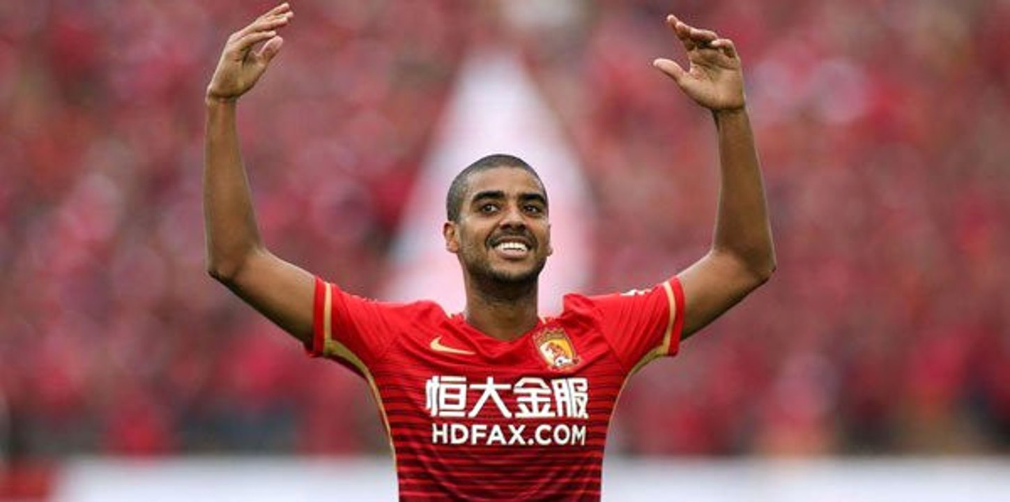 Anderson Talisca'nın, Galatasaray'ın Gündemindeki Alan Carvalho'yla Türkçe Konuşması Sosyal Medyayı Salladı