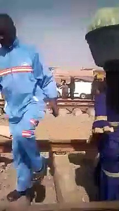 Inauguration TER à Rufisque !! Un triste spectacle, des jets de pierre, des tirs de lacrymogènes