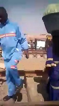 Inauguration TER à Rufisque !! Un triste spectacle, des jets de pierre, des tirs de lacrymogènes