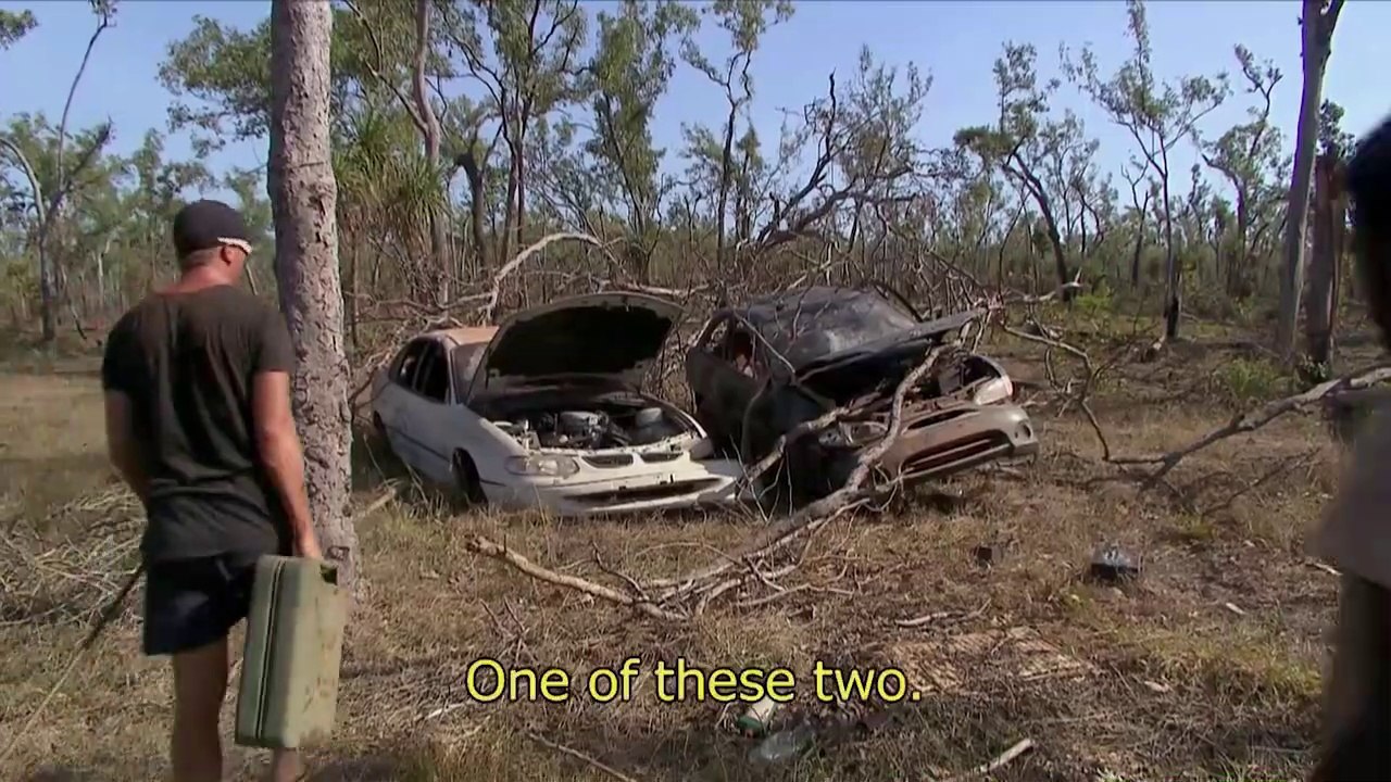 Ces africains retapent une vieille voiture abandonnée - les rois du bricolage
