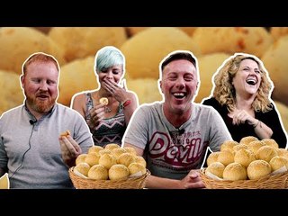 GRINGOS PROVANDO PÃO DE QUEIJO 