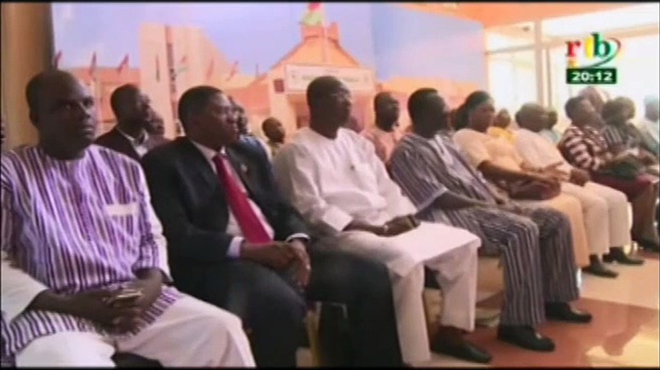 RTB - Cérémonie de remise de 127 millions FCFA pour soutenir les forces de défense dans la lutte contre le terrorisme