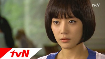 유리, 아정에게 뺑소니 증거물들을 넘기고 마는데...