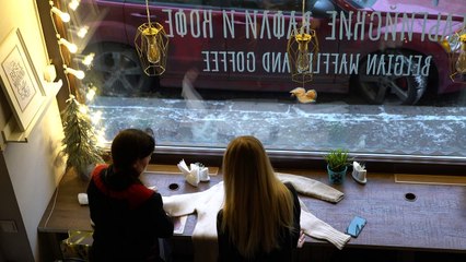 A good yarn: Russia's Insta-grannies take knitting skills online