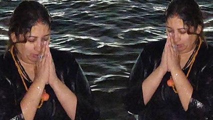 Kumbh Mela 2019 : PM Modi ने दी शुभकामनाएं, Smriti Irani ने लगाई आस्था की डुबकी | वनइंडिया हिंदी