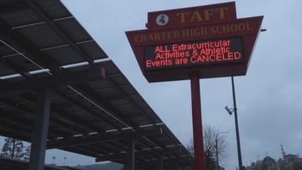 Más de 30.000 maestros de Los Ángeles inician una huelga general indefinida