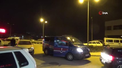 Araçta Mahsur Kalan Suriyeli Sığınmacılar Kurtarıldı