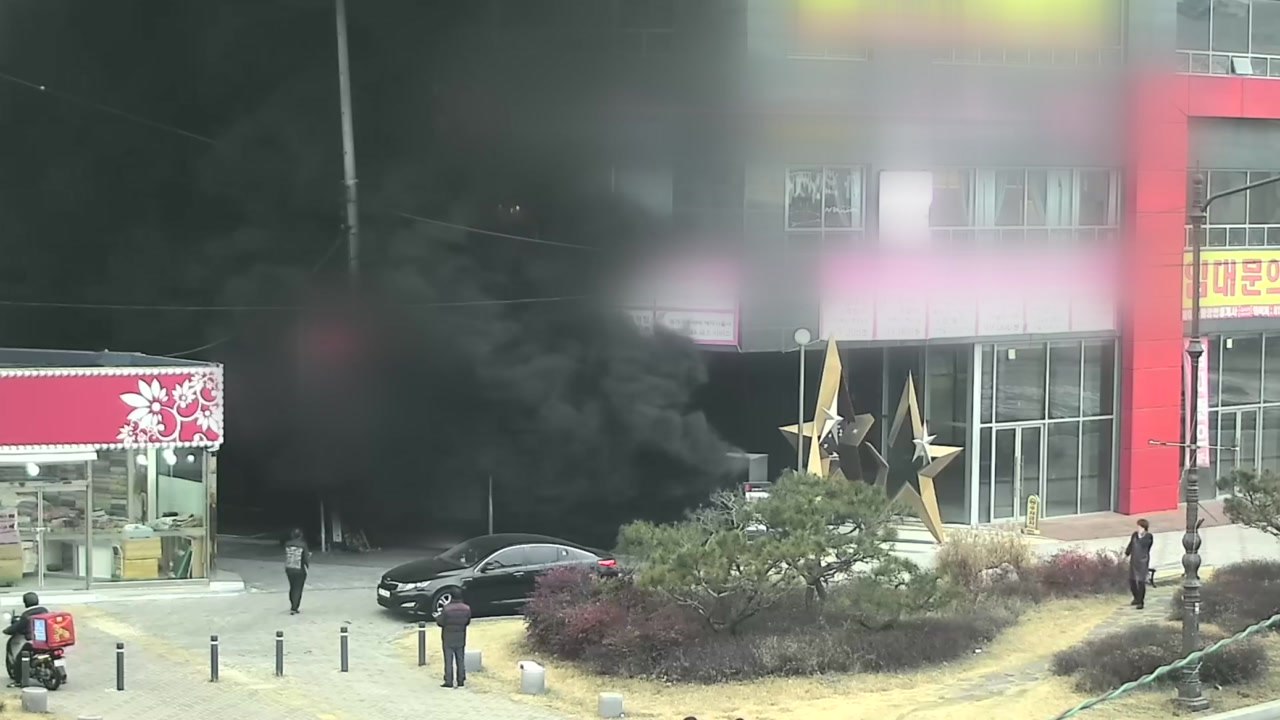 천안 호텔 화재...원인 파악 주력 / YTN