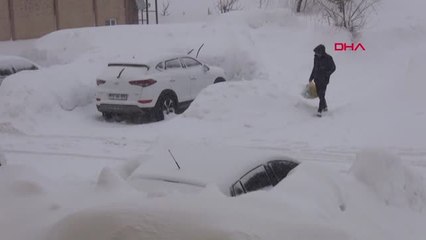 Bitlis'te Kar Kalınlığı 1,5 Metreye Ulaştı