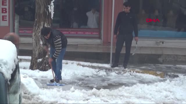 Adıyaman Besni'de, Eğitime Kar Tatili