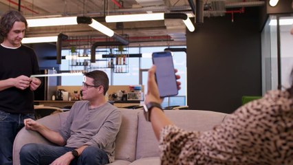 Battery-Free Bluetooth Sensor Tag Demo (1080p)