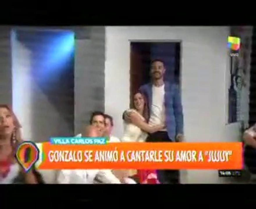 Pedro y Paula nota en Intrusos (el notero cantando) - 14 de Enero