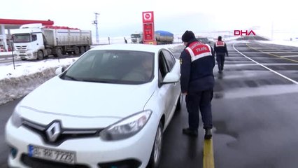 Erzurum-Bingöl Karayolu'na Çığ Düştü