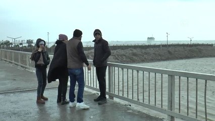 Kargo Gemisi Karaya Oturdu