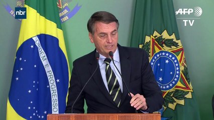 Bolsonaro firma decreto que flexibiliza posesión de armas