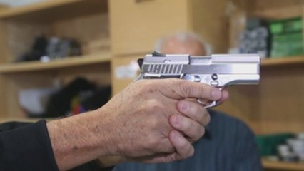 Bolsonaro firma decreto que fflexibiliza el porte de armas en Brasil