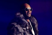 R. Kelly's Record Label Puts His Music on Hold