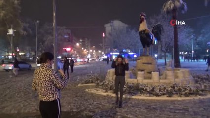 İranlı Genç Kar ile Denizli'de Tanıştı