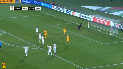 Groupe B - L'ouverture du score splendide de l'Australien Mabil contre la Syrie