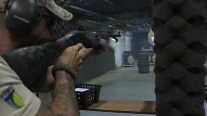 Lazít a fegyvertartási szigoron Brazília elnöke