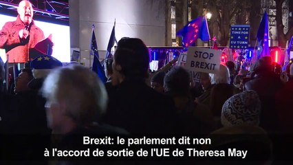 Brexit: réactions devant le Parlement après le rejet de l'accord