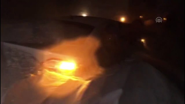 Tipide mahsur kalanların imdadına paletli ambulansla yetiştiler - ERZURUM