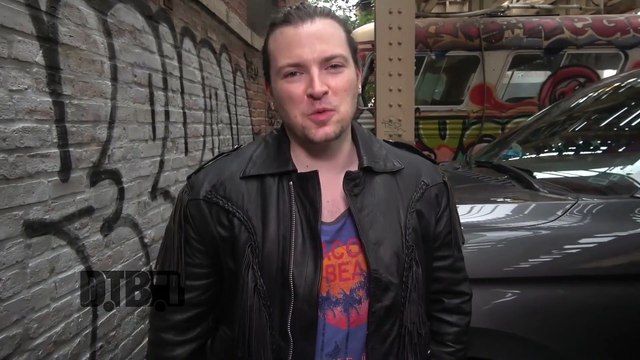 Striker - BUS INVADERS Ep. 1398