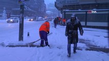 Nevşehir Güne Yoğun Kar Yağışı ile Başladı