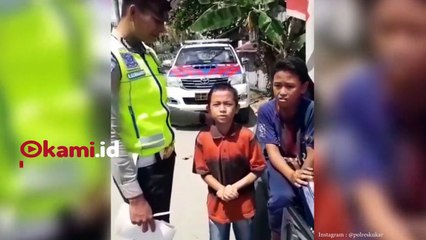 Video Viral, Anak Ini Lakukan Aksi Kocak Agar Tidak Ditilang