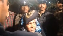 Sabarimala Temple : 2 Women in Men's Clothes enters Temple, Protest Erupts | Oneindia News