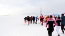 Dondurucu soğukta 'Kayaklı Koşu Eleme Yarışması' - BİTLİS