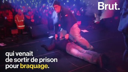 En Pologne, des milliers de personnes appellent à mettre fin à la haine après l'assassinat du maire de Gdansk